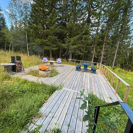 Hus Naer Og Sjusjoen 別荘 *